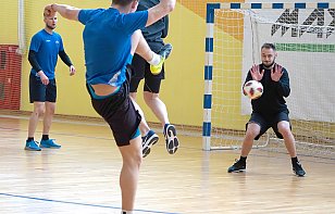 «Локомотив» сыграл в  мини-футбол
