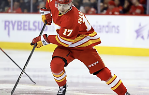 Егор Шарангович провел очередной матч в НХЛ, «Калгари» обыграл «Вегас»