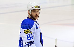 Ядроец, Левко, Камбович и еще девять хоккеистов продлили контракты с «Витебском»