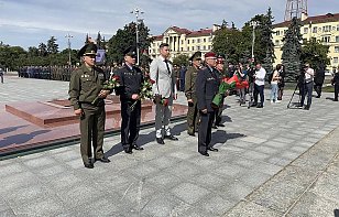 Председатель ФХБ принял участие в церемонии возложения цветов к монументу Победы в Минске